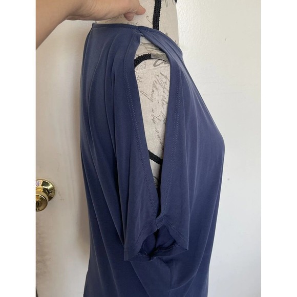 Ollie & Chloe By Jolie Womens Blouse Cold Shoulder Slit Blue Tunic Size Small - Picture 5 of 12